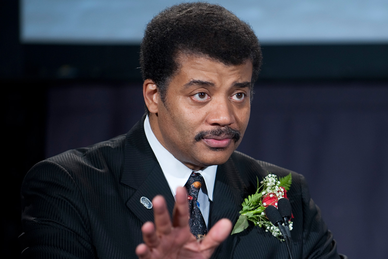 rapper bob releases neil degrasse tyson diss track after twitter rant astonomy astrophysicist