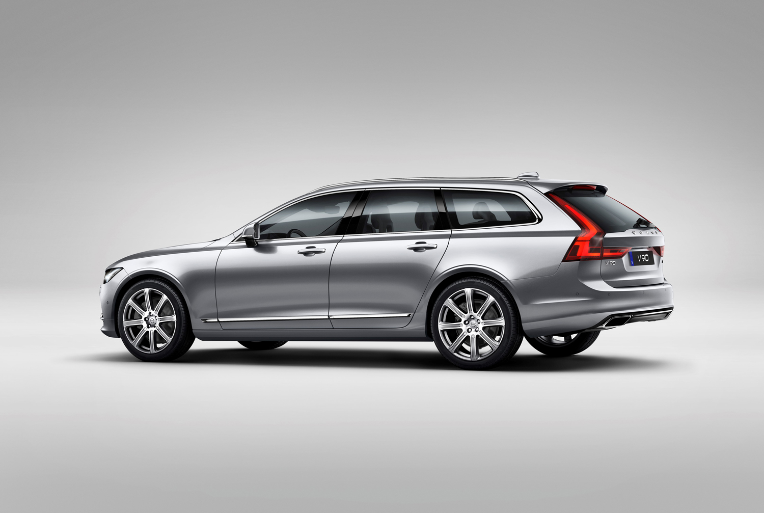 2017 Volvo V90