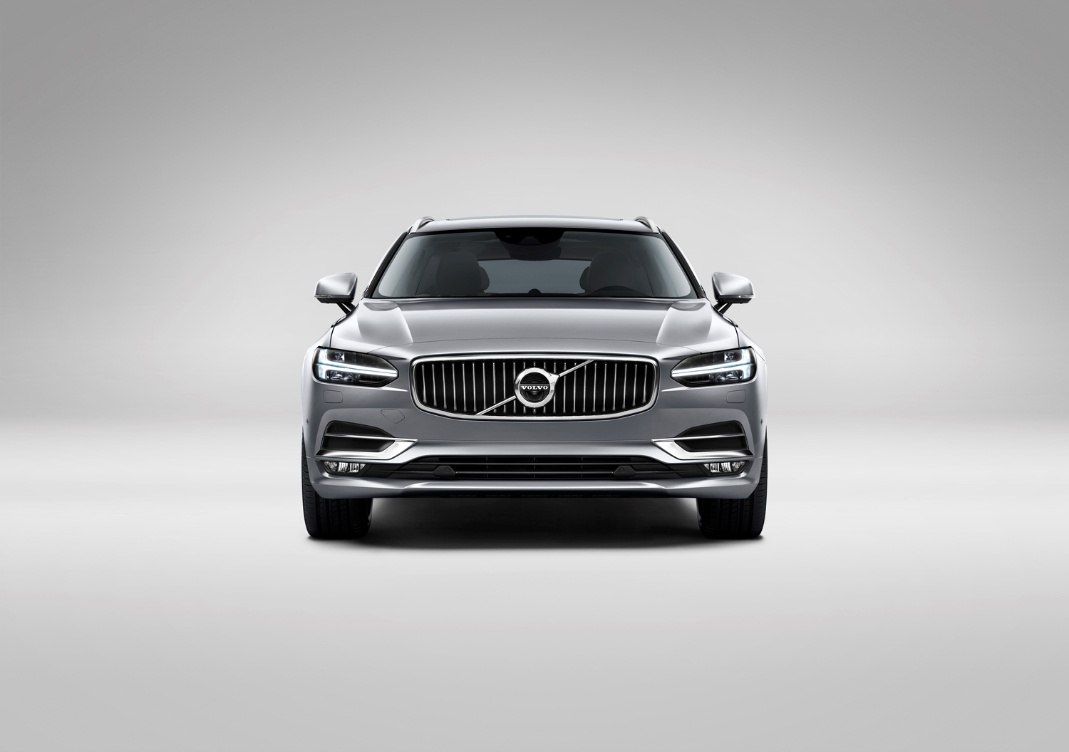 2017 Volvo V90