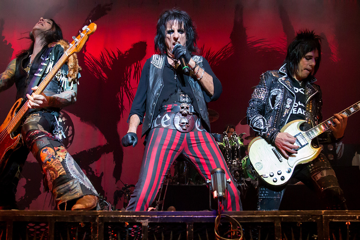 grammy bieber thicke performers alice cooper band header