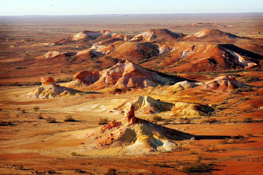 coober pedys residents live in underground dugouts anna creek painted hills 001