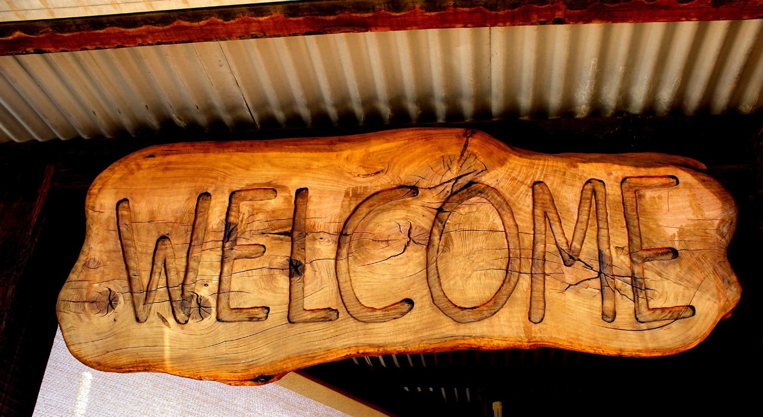 coober pedys residents live in underground dugouts old miners dugout cafe 0014