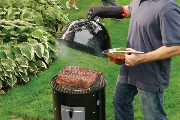 Weber Smokey Mountain Barbeque Smoker