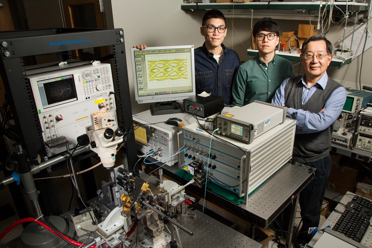 university of illinois breaks fiber optic record urbana champagne feng