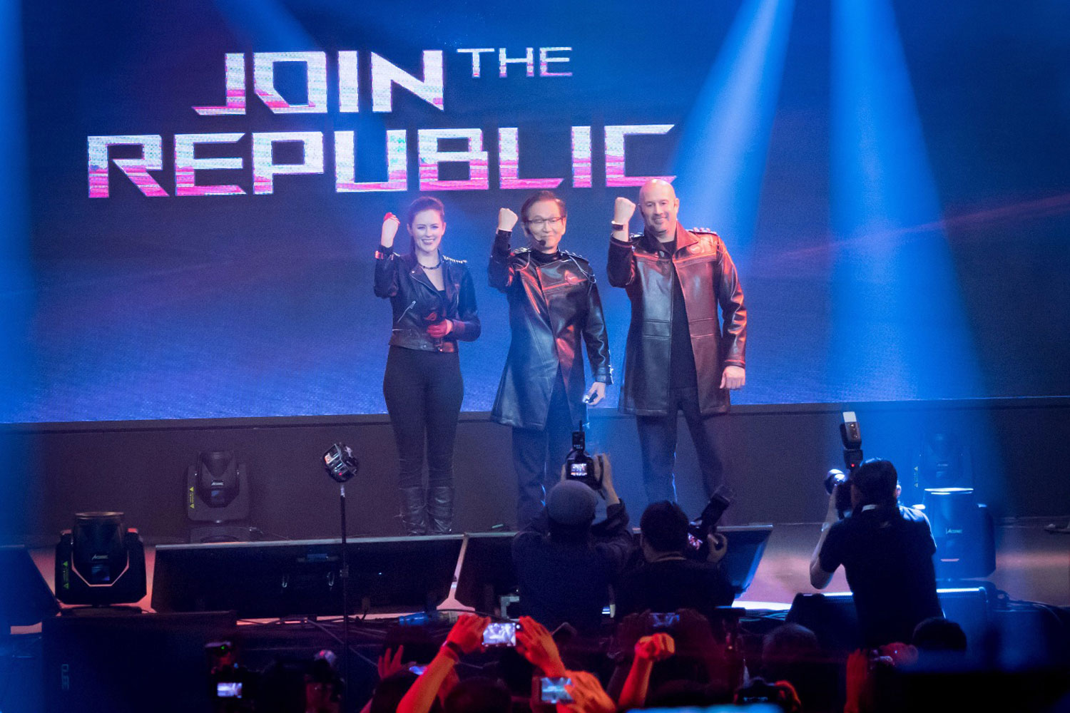 asus prototype computex rog presents  join the republic press event at 2016 from left to rig