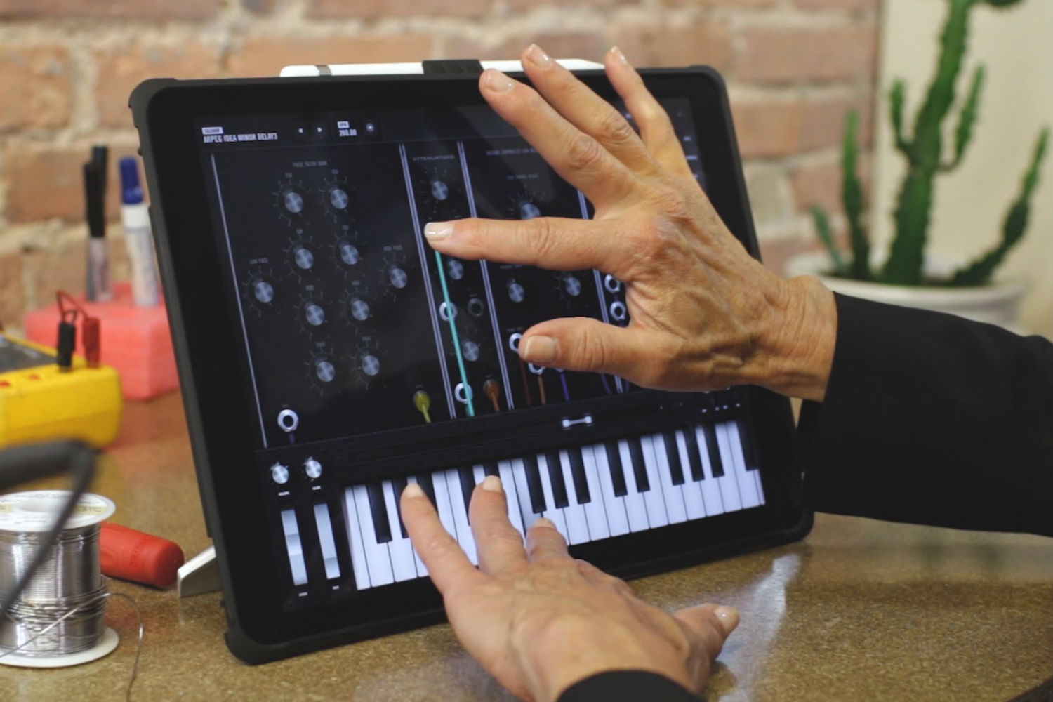 moog model 15 synthesizer app