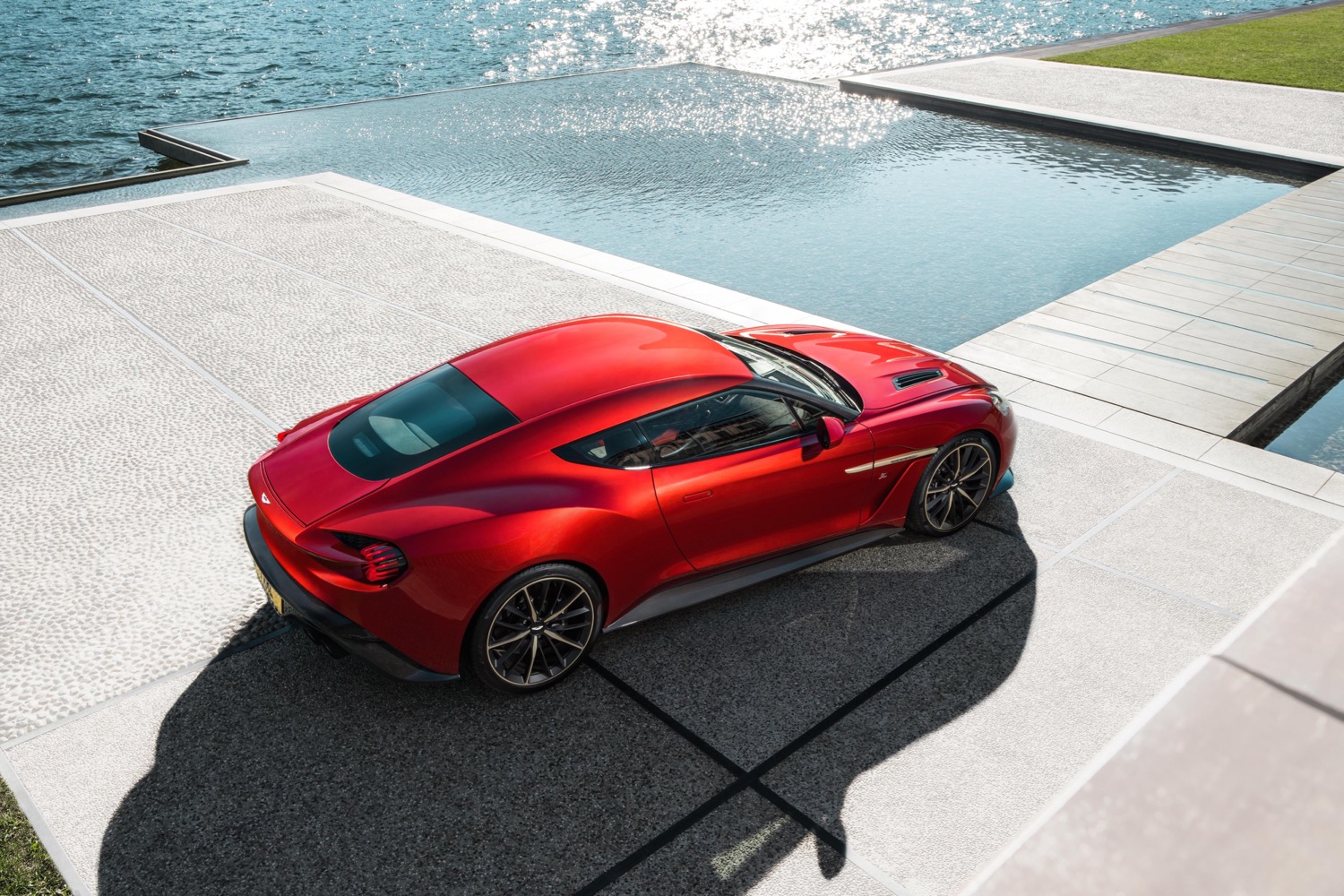 Aston Martin Vanquish Zagato