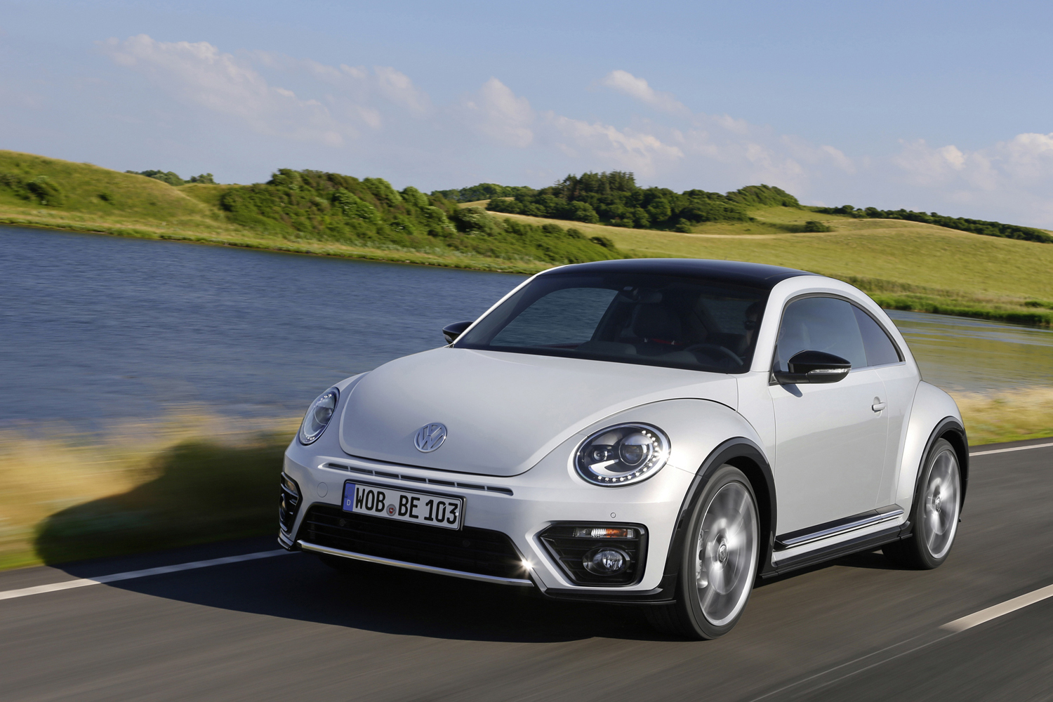 2017 volkswagen beetle news specs pictures 25