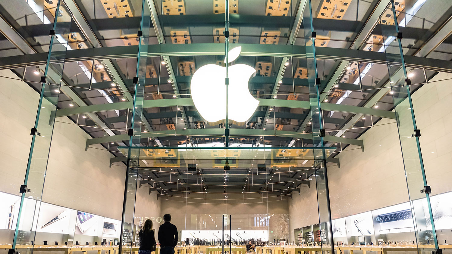 apple openings miami storefront feat