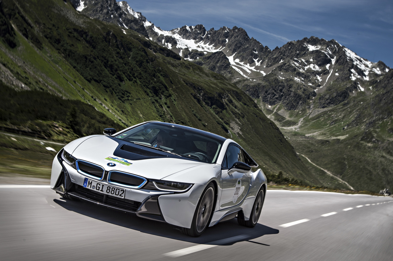 BMW i8