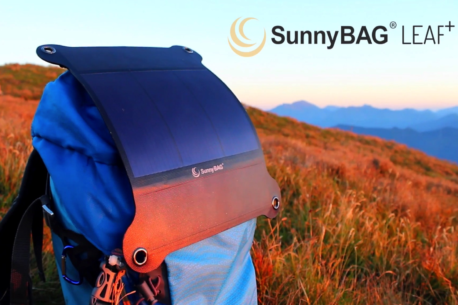 flexible solar panel kickstarter sunnybag leaf sunnybag1