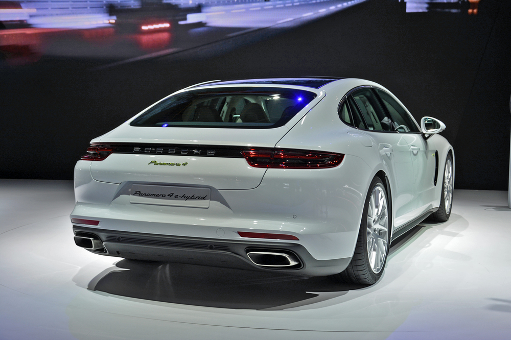 Porsche Panamera 4-E Hybrid