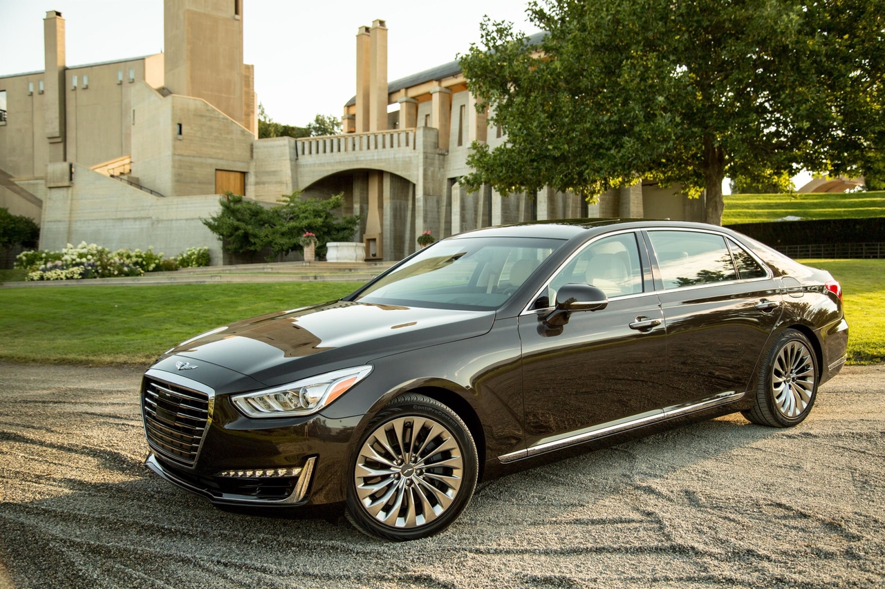 Genesis G90