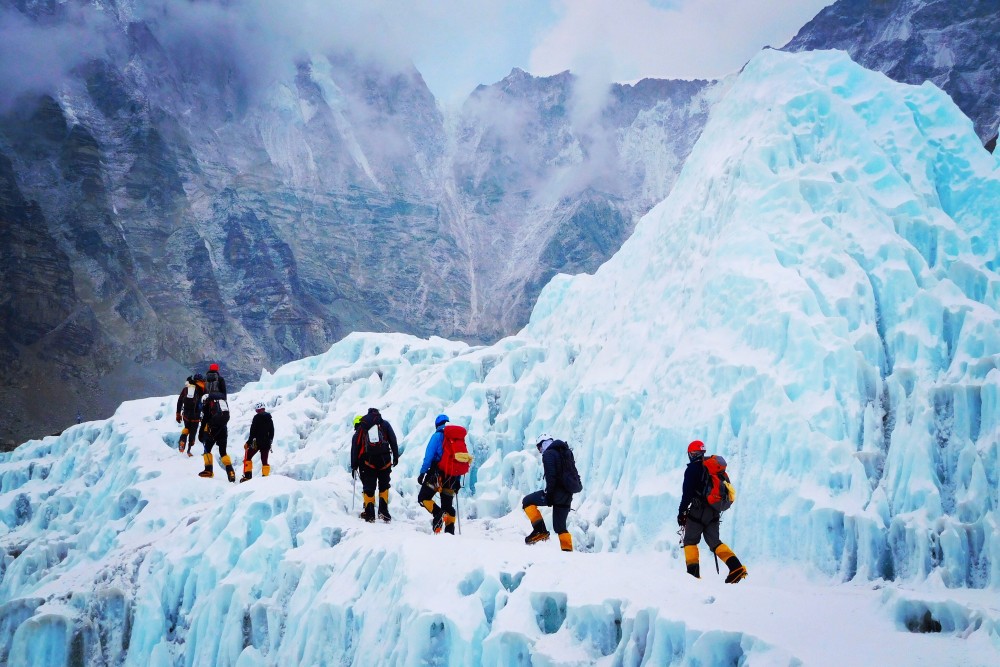 high altitude hypoxia acclimation research capturing everest