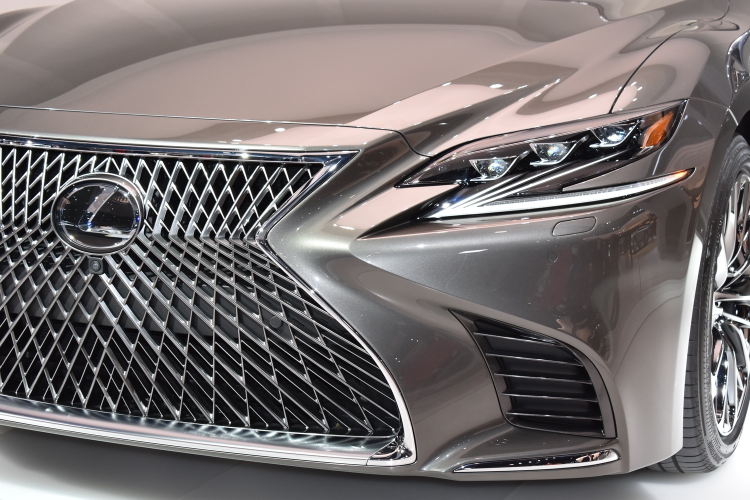 2018 Lexus LS