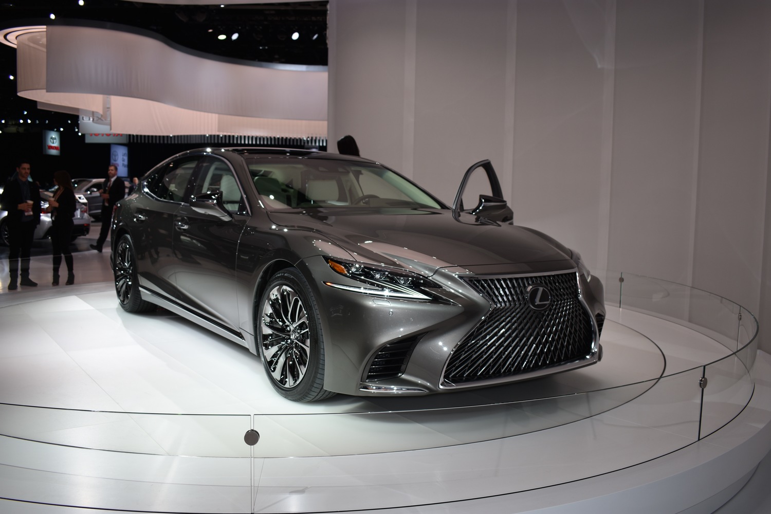 2018 Lexus LS