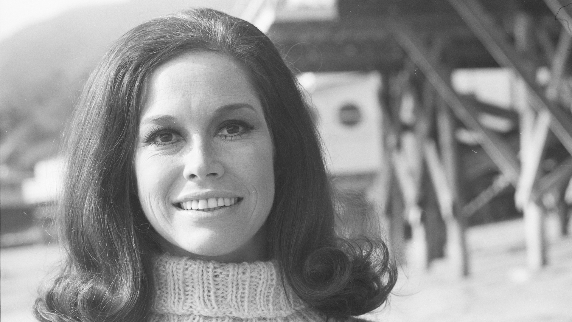 mary tyler moore dead 80