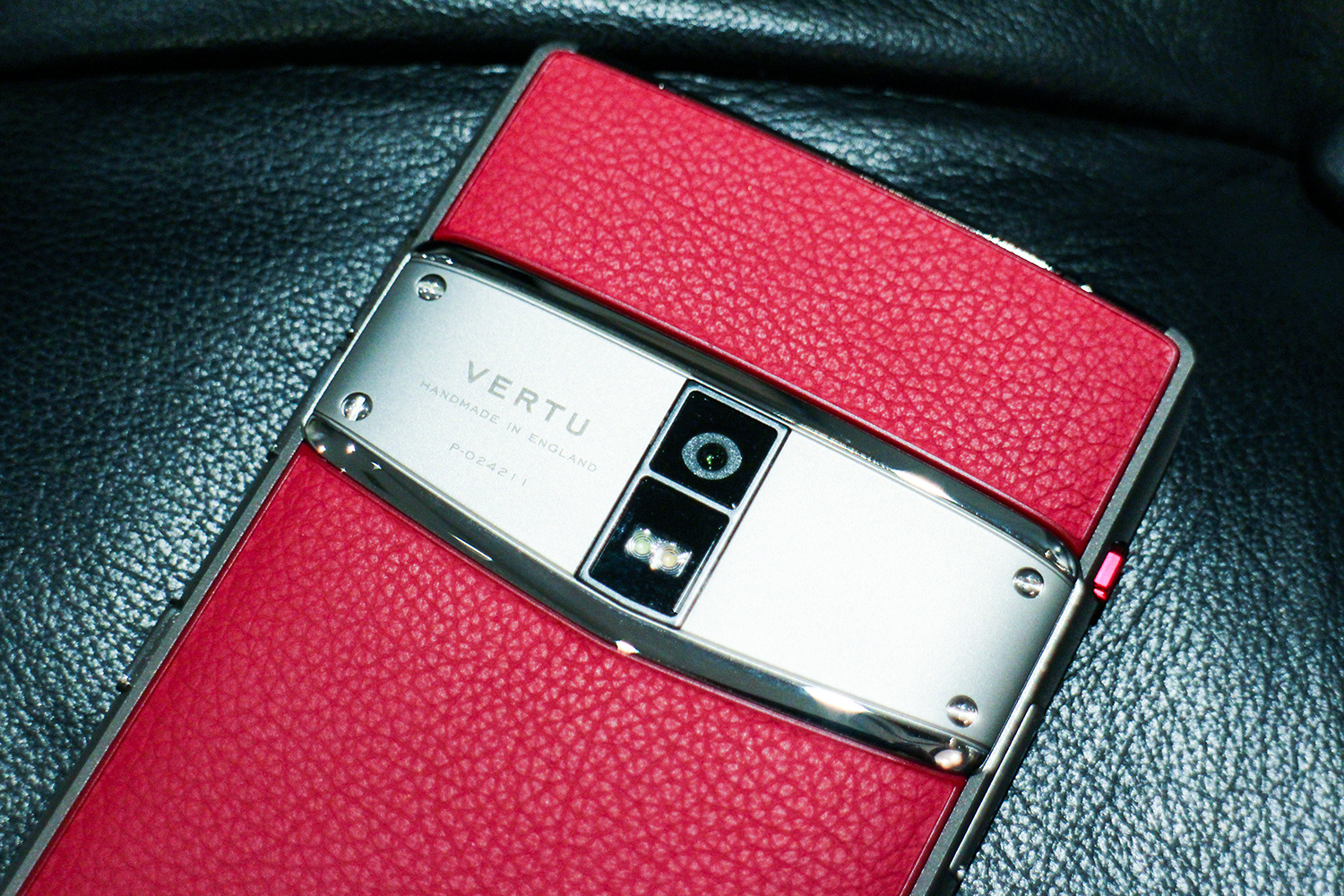 vertu tcl communication news constellation 5