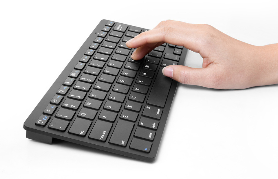 Anker Bluetooth Ultra-Slim Keyboard