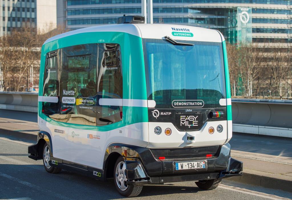 paris driverless buses easymile