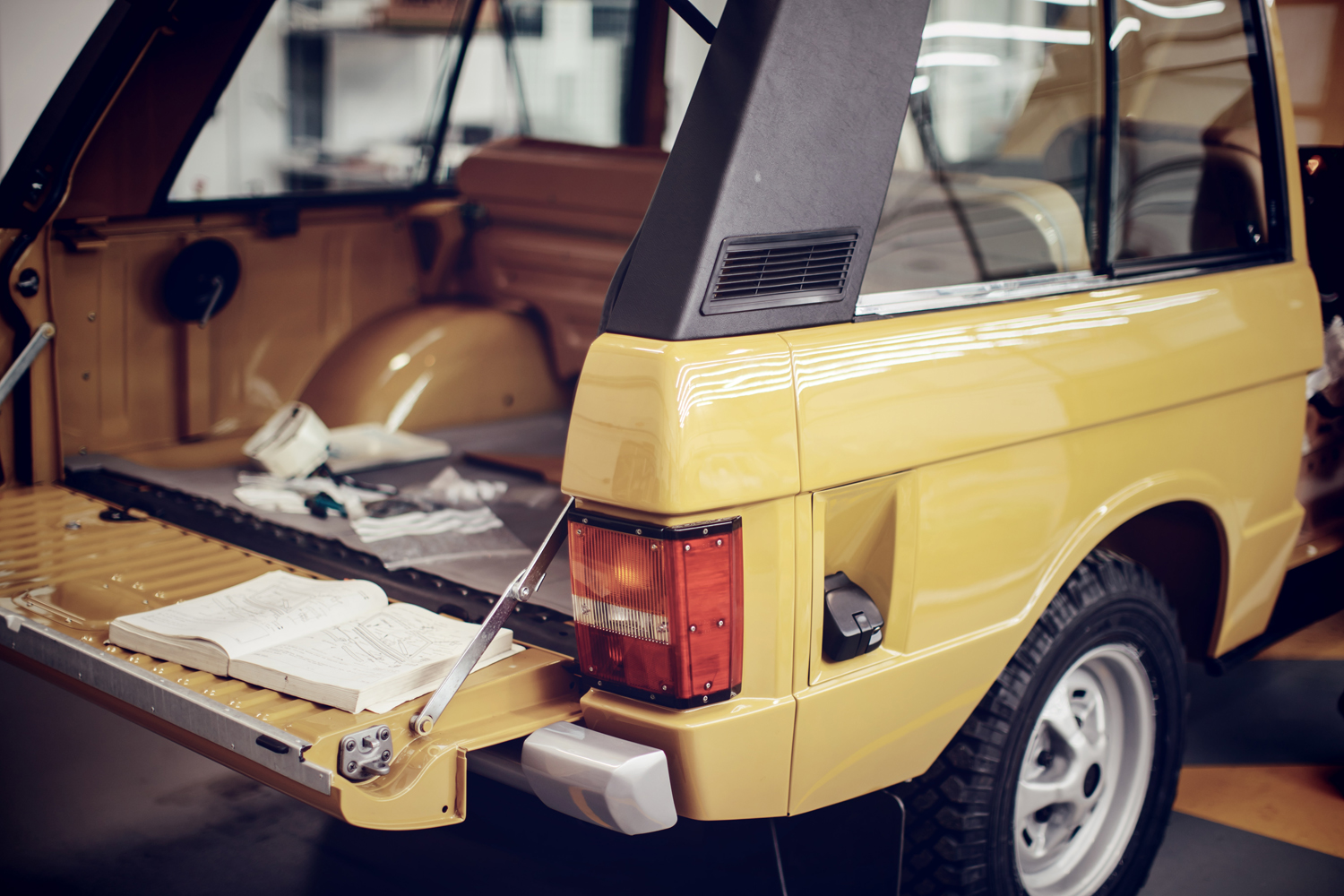 1978 Land Rover Range Rover restoration