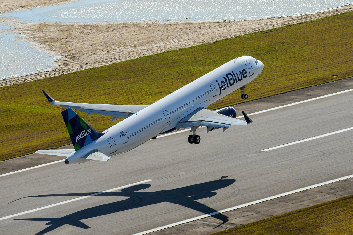 jetblue boarding pass facial recognition airbus a321 first flight  mobile alabama fal