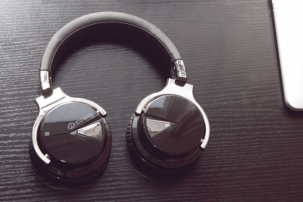 headphone deal roundup