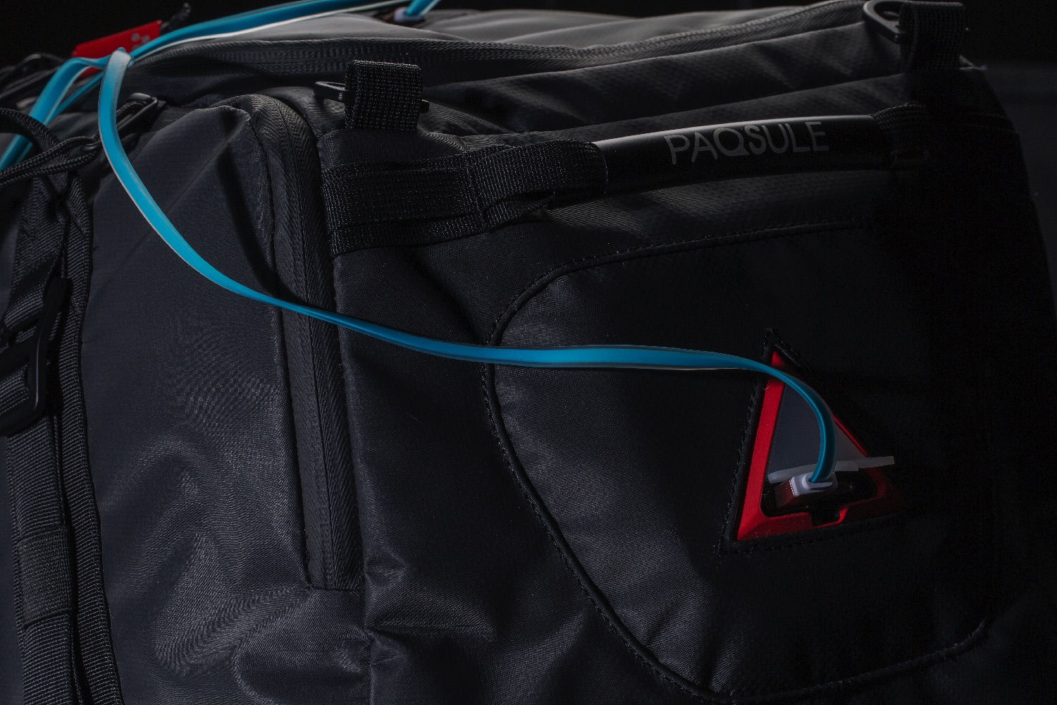 paqsule gym bag phone blue 2