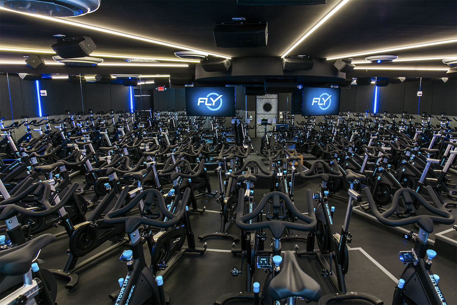 flywheel computrainer spin class feature flywheel1