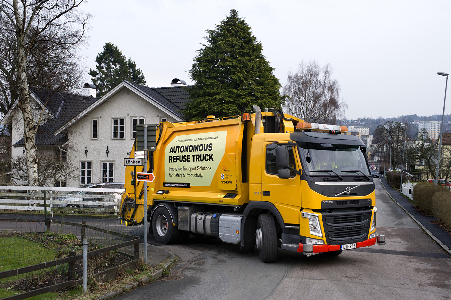 volvo self driving garbage truck g2017 7927