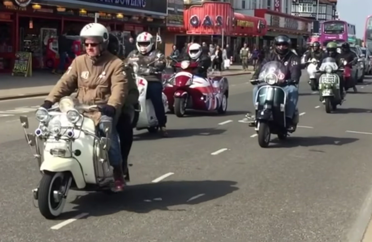 skegness scooter rally 2017 parade