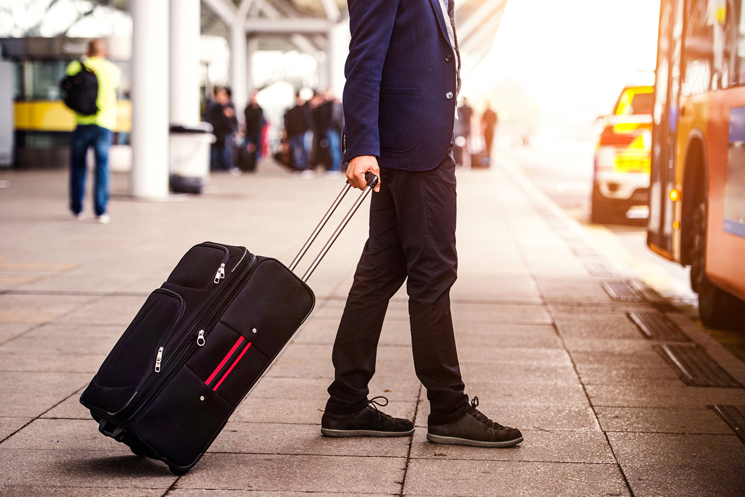 airport smart luggage pickup