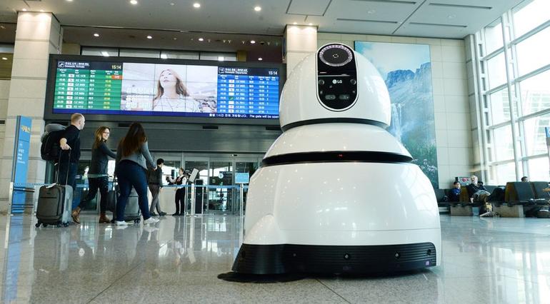 lg airport robot temp1500615108656 1597807597