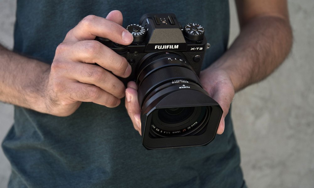 Fujifilm XF 16mm F14 R WR review in hand 2