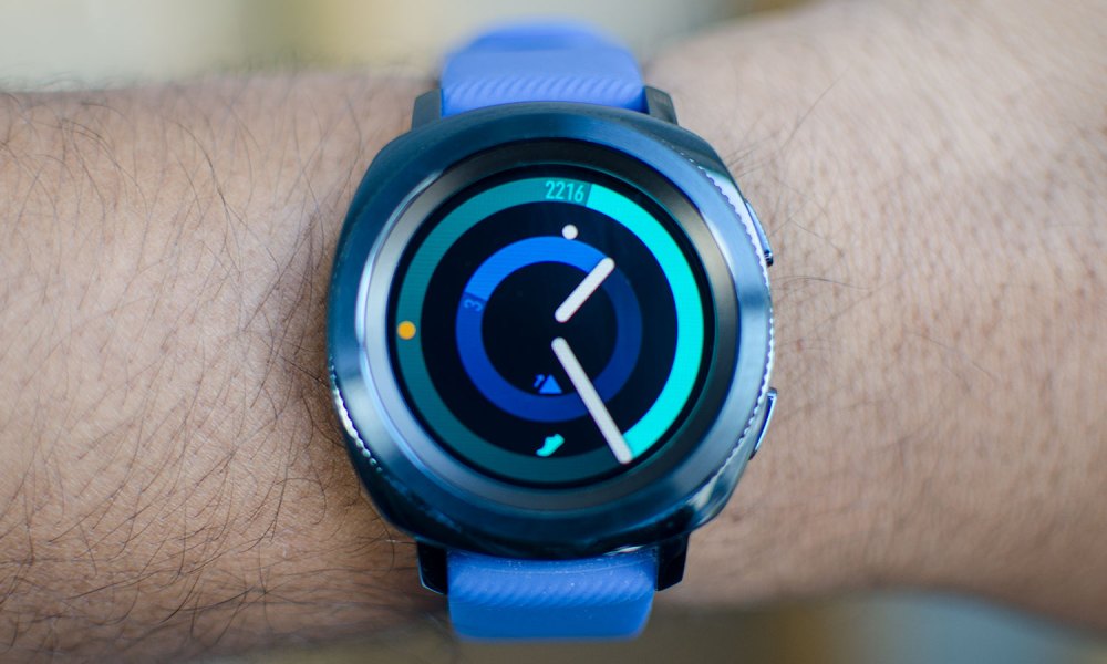 samsung gear sport review hero