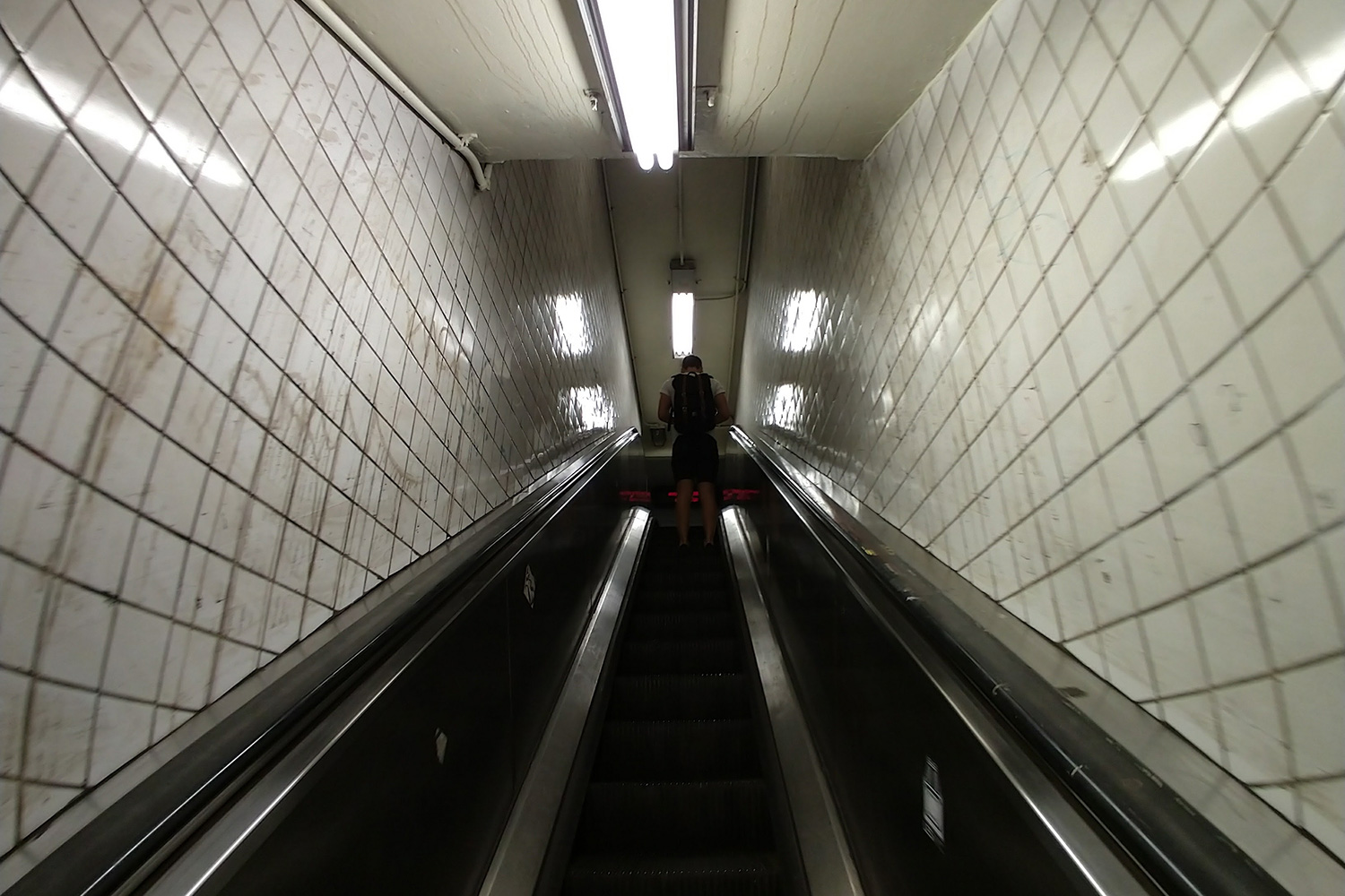 Moto X4 Android One review camera samples regular escalator