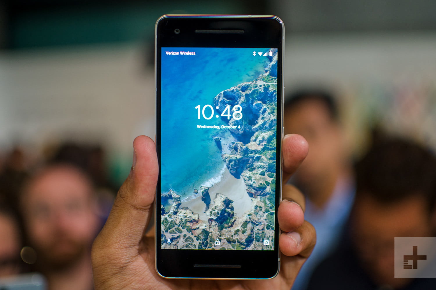 google lowers price of headphone adapter to match apple pixel 2 hands on black lock screen 1500x1000