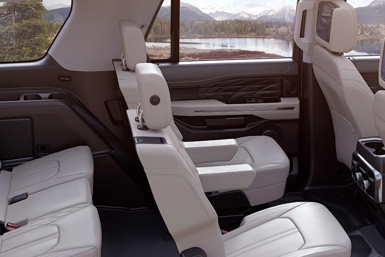 2018 Ford Expedition Platinum interior