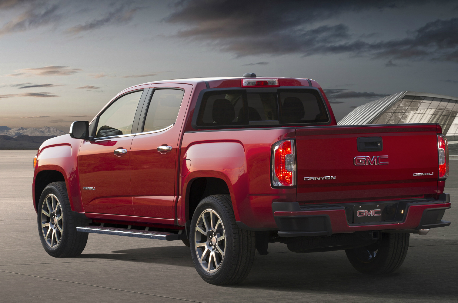 2018 gmc canyon specs release date price performance denali 011