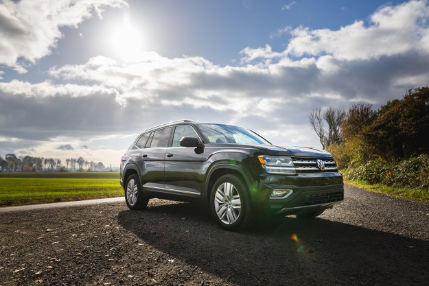 2018 VW Atlas angle