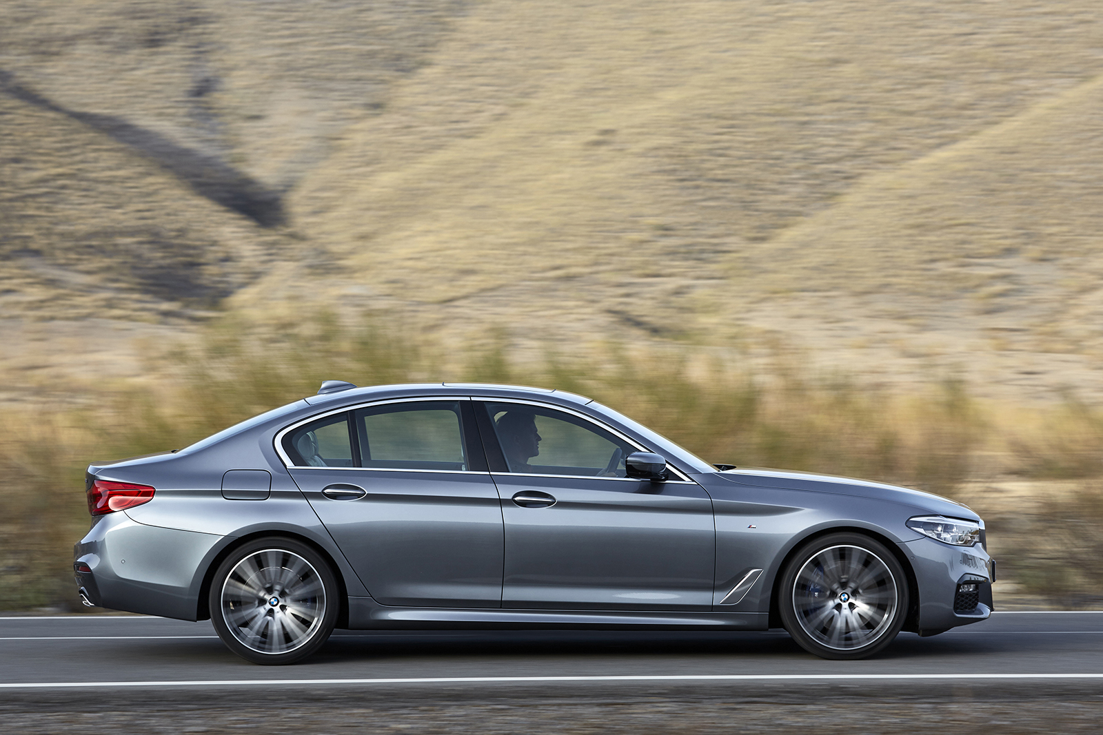 bmw reintroduces diesel powered 5 series 2018  15