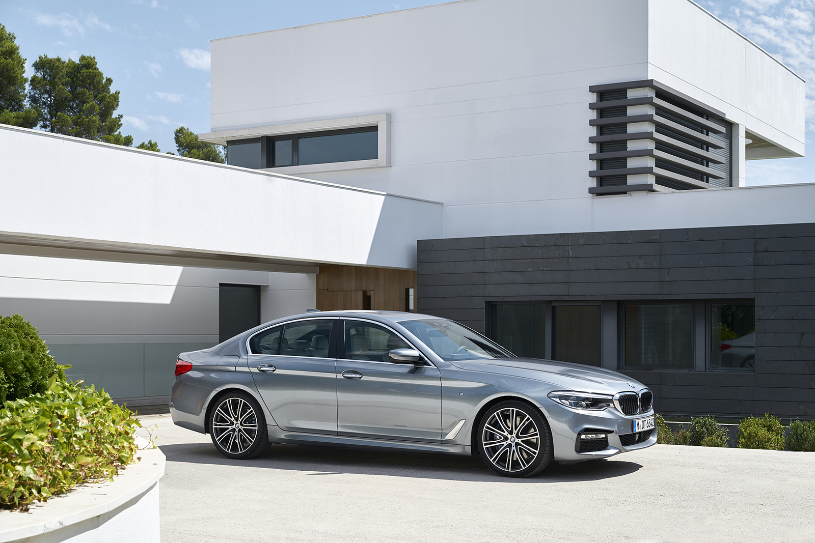 bmw reintroduces diesel powered 5 series 2018  8