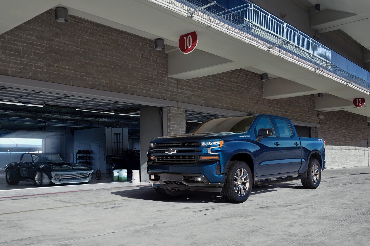 Chevrolet Pickup Trucks 2019 black