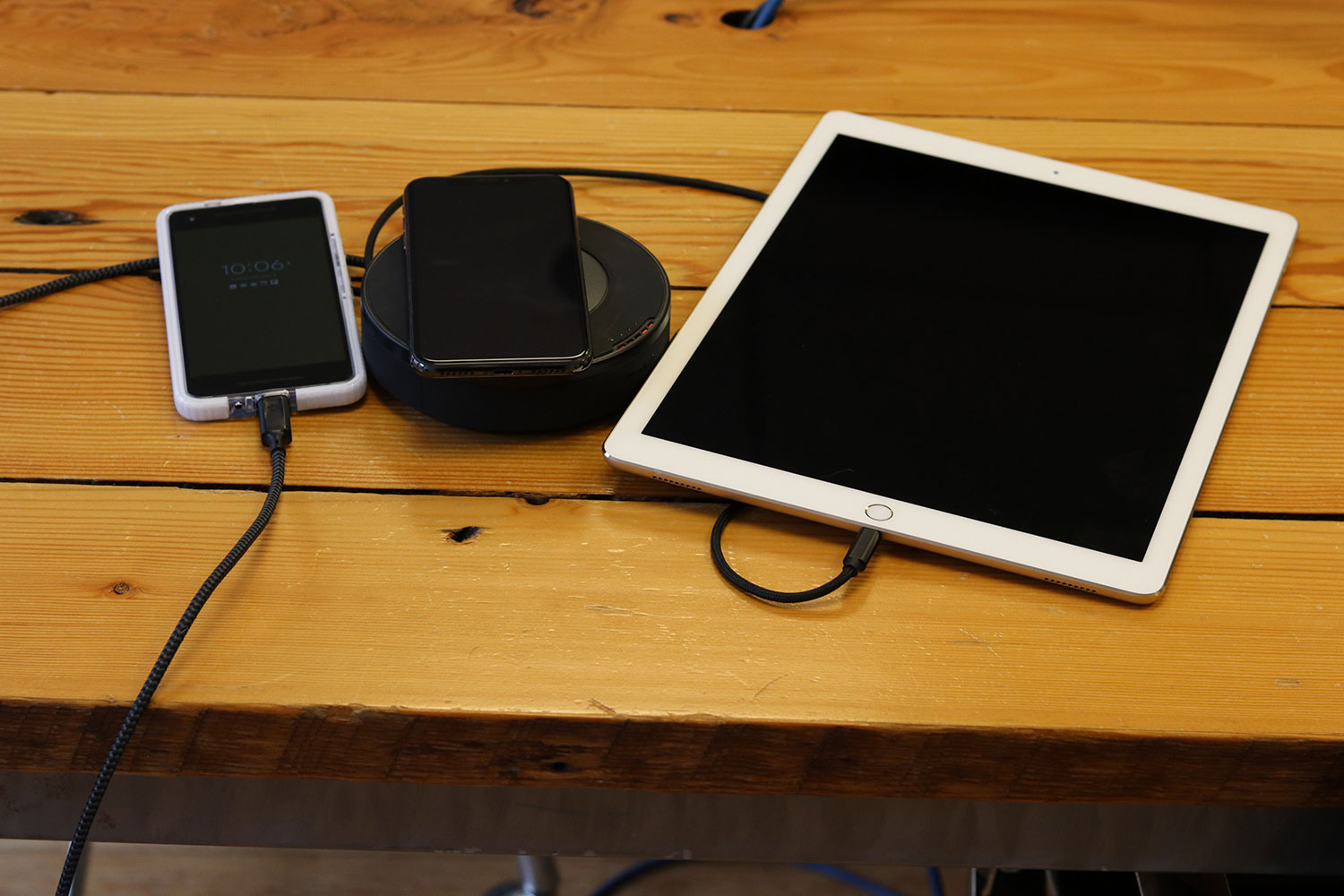 Nomad Wireless Charging Hub Review