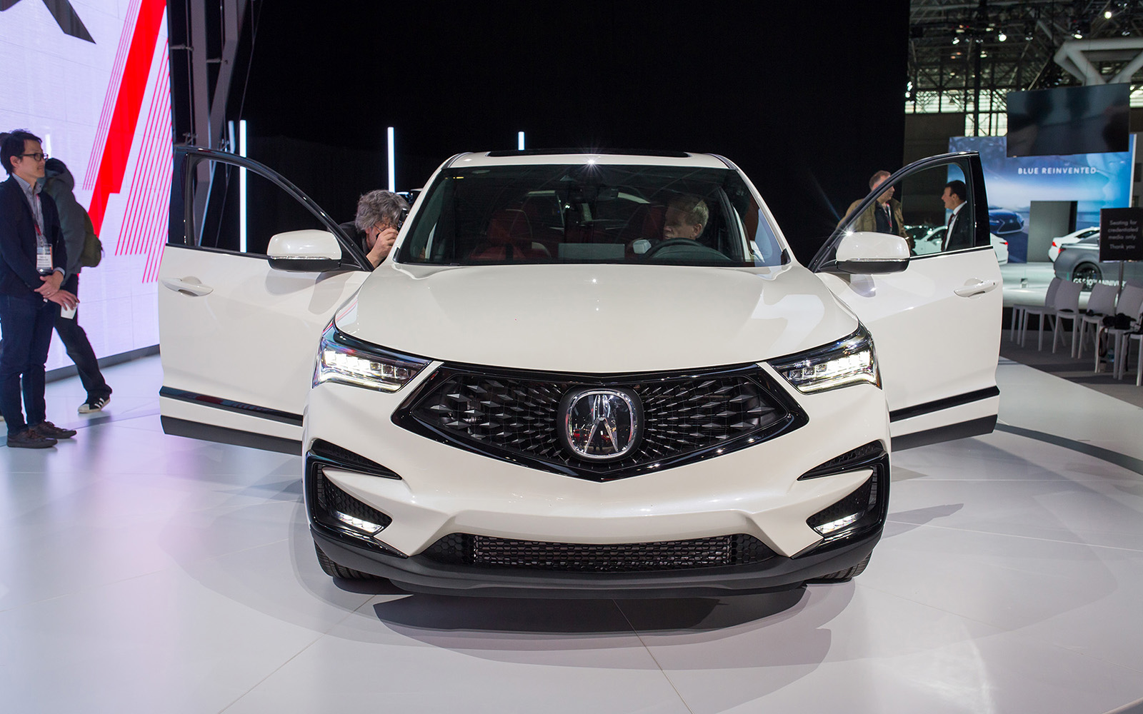 production ready 2019 acura rdx arrives nyc 2018 new york