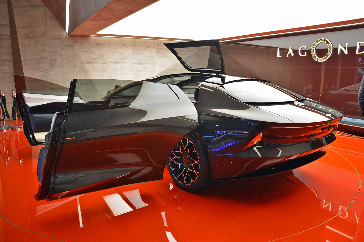 Aston Martin Lagonda Vision concept