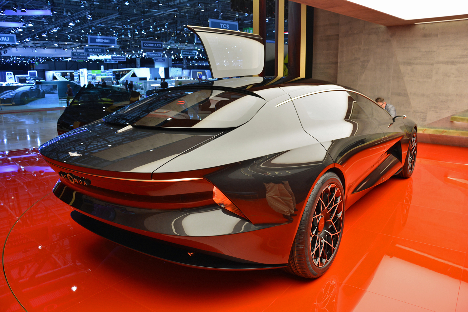 Aston Martin Lagonda Vision concept