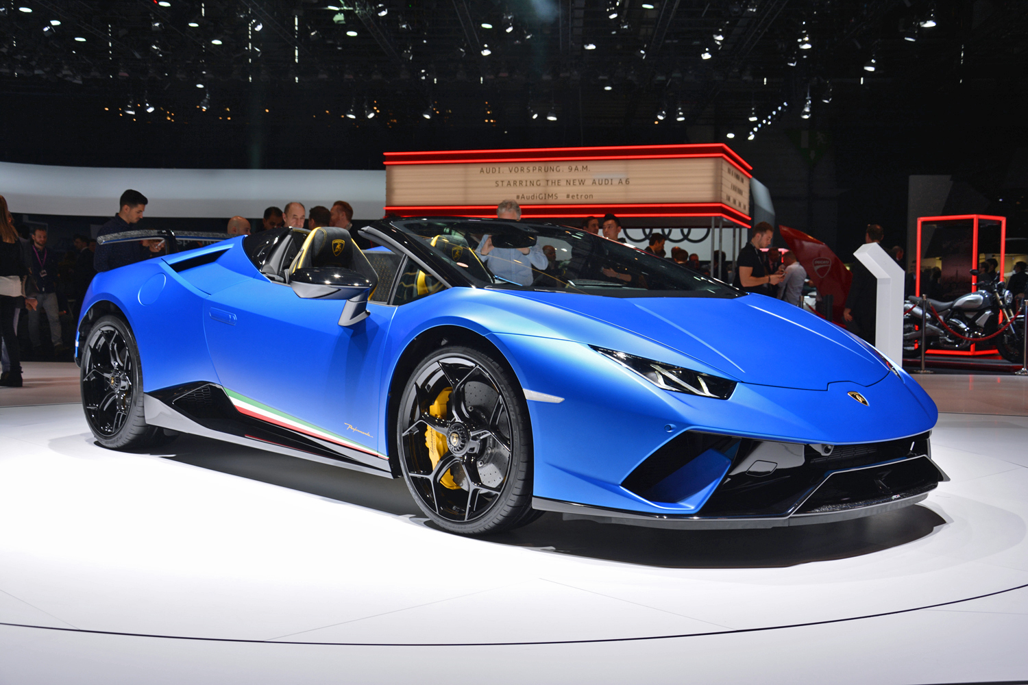 Lamborghini Huracan Performante Spyder live