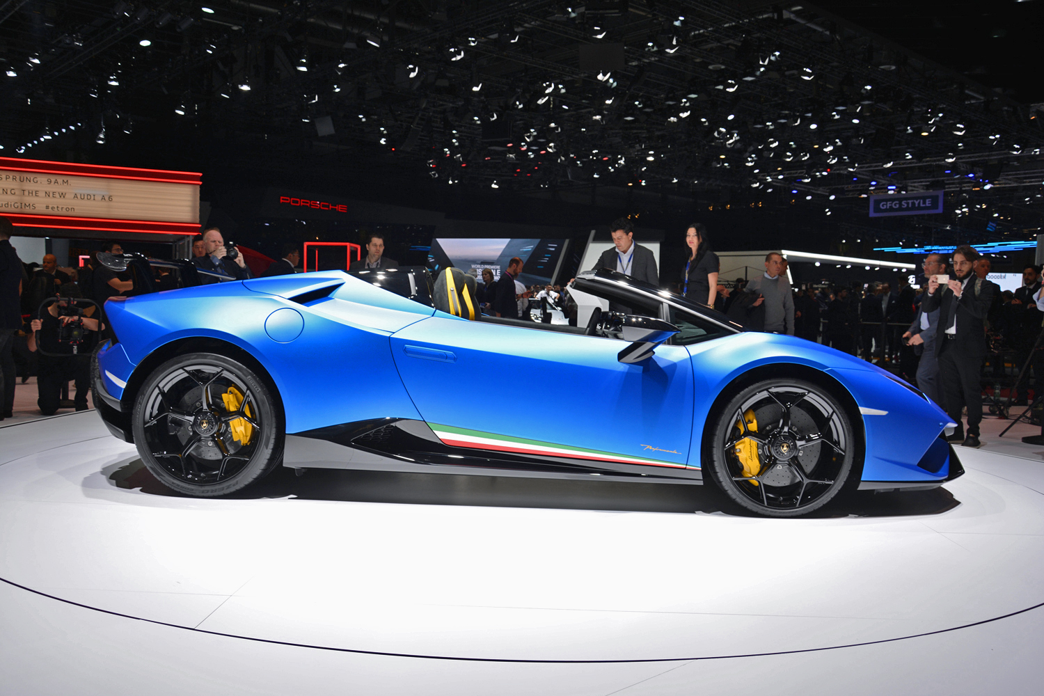 Lamborghini Huracan Performante Spyder live