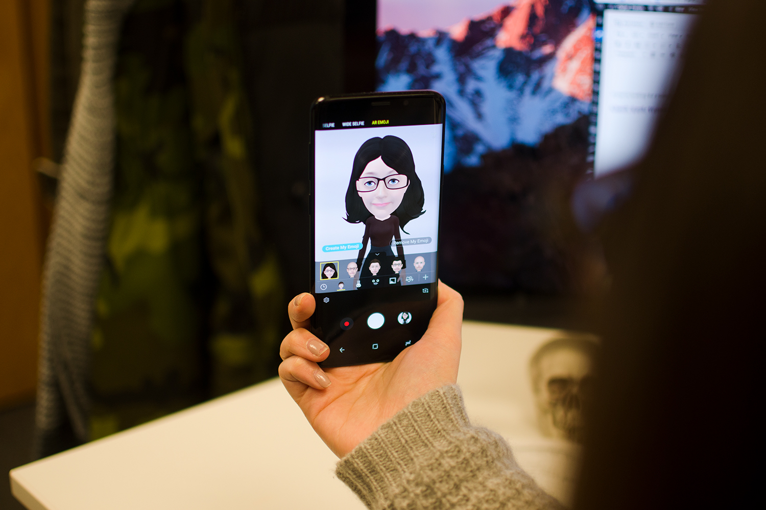 samsung galaxy s9 plus review memoji